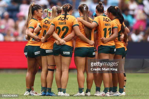 The Australia huddle before the 2023 Sydney Sevens match between Australia and Fiji at Allianz Stadium on January 29, 2023 in Sydney, Australia.