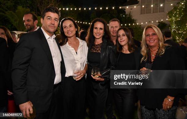 Kyle Chandler, Kathryn Chandler, Andie MacDowell, Leslie Siebert and Cynthia Pett-Dante