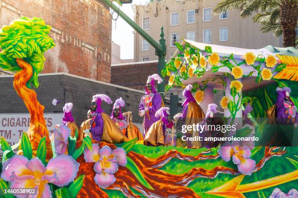 new orleans mardi gras' celebration - new orleans, louisiana, usa united states of america - festival float stock pictures, royalty-free photos & images