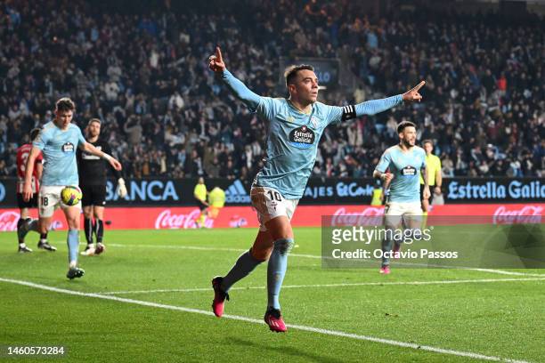 Iago Aspas of RC Celta celebrates after scoring the team's first goal during the LaLiga Santander match between RC Celta and Athletic Club at Estadio...