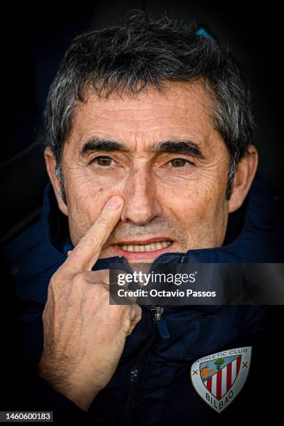Ernesto Valverde, Head Coach of Athletic Club, looks on prior to the LaLiga Santander match between RC Celta and Athletic Club at Estadio Balaidos on...