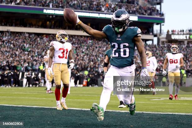 Miles Sanders of the Philadelphia Eagles scores a 13 yard touchdown against the San Francisco 49ers during the second quarter in the NFC Championship...