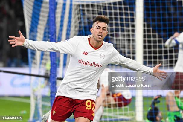 Roma player Stephan El Shaarawy celebrates during the Serie A match between SSC Napoli and AS Roma at Stadio Diego Armando Maradona on January 29,...