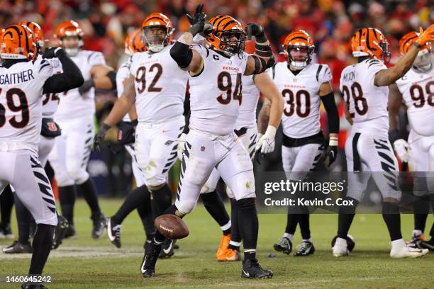 Sam Hubbard of the Cincinnati Bengals celebrates after recovering a fumble against the Kansas City Chiefs during the third quarter in the AFC...