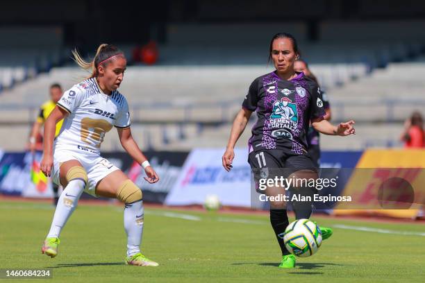 Monica Ocampo of Pachuca fights for the ball with Paola Chavero of Pumas during the 4th round match between Pumas UNAM and Pachuca as part of the...