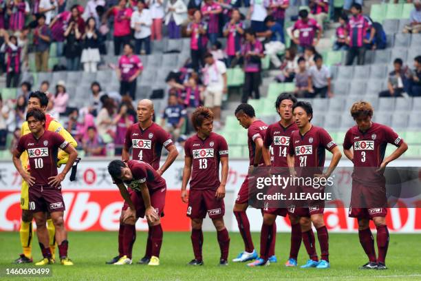 Vissel Kobe players show dejection after the team's 2-3 defeat in the J.League J1 match between Vissel Kobe and Cerezo Osaka at Home's Stadium Kobe...