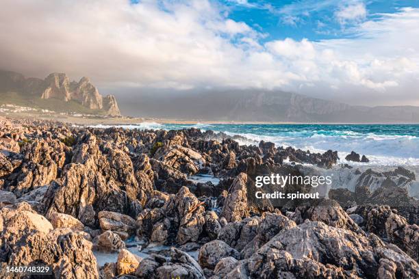 salinella strand - campingplatz stock-fotos und bilder