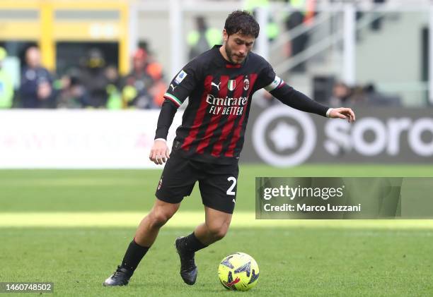 Davide Calabria of AC Milan in action during the Serie A match between AC Milan and US Sassuolo at Stadio Giuseppe Meazza on January 29, 2023 in...