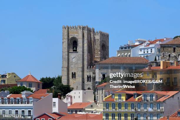 lisbon cathedral (the se), alfama district, lisbon, portugal - alfama lisbon stock illustrations