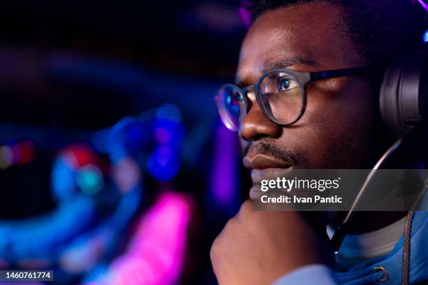 Gamer Reflection Neon Reflection In Glasses Photos and Premium High Res Pictures - Getty ...