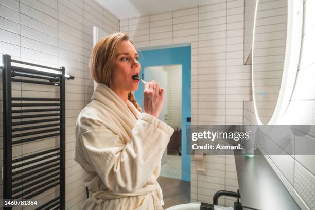 Bathrobe Routine Bedtime Routine Adult Photos and Premium High Res Pictures - Getty Images