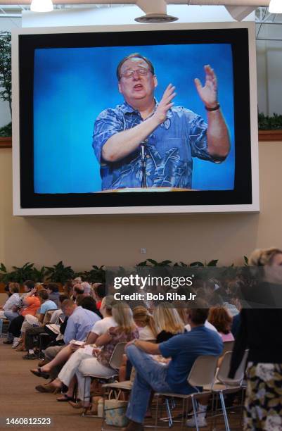 Rick Warren is the Senior Pastor and founder of Saddleback Community Church and has 20,000 people cycling through 7 weekend worship services.