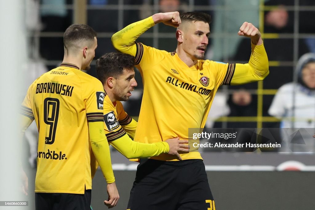 TSV 1860 München v Dynamo Dresden - 3. Liga