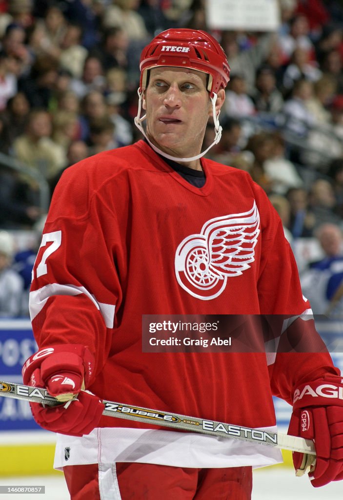 Detroit Red Wings v Toronto Maple Leafs