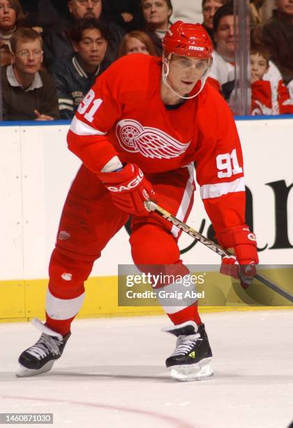 Sergei Fedorov of the Detroit Red Wings skates against the Toronto Maple Leafs during NHL game action on November 16, 2002 at Air Canada Centre in...