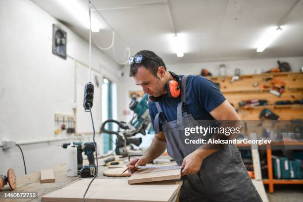 Bending Ruller Bending Ruler Photos and Premium High Res Pictures - Getty Images