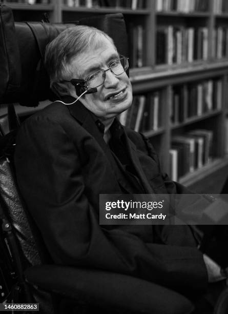 Stephen Hawking receives the Royal Society Copley Medal from the Royal Society on November 30 2006 in London, England. The Royal Society's Copley...