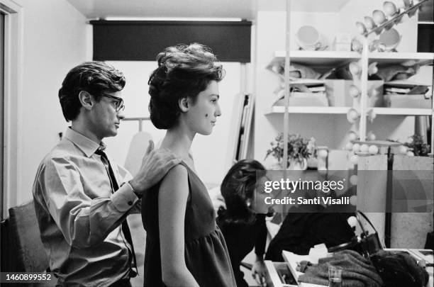 Richard Avedon prepares a shoot with Benedetta Barzini on April 10, 1967 in New York, New York.