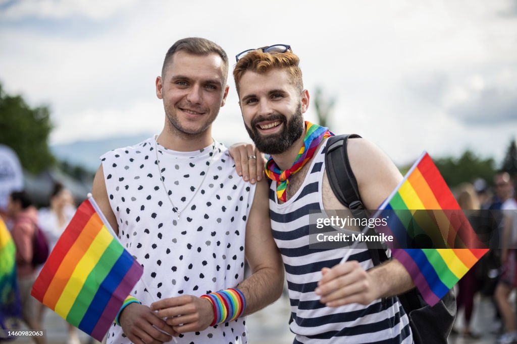 Zwei Teilnehmer der Pride-Parade