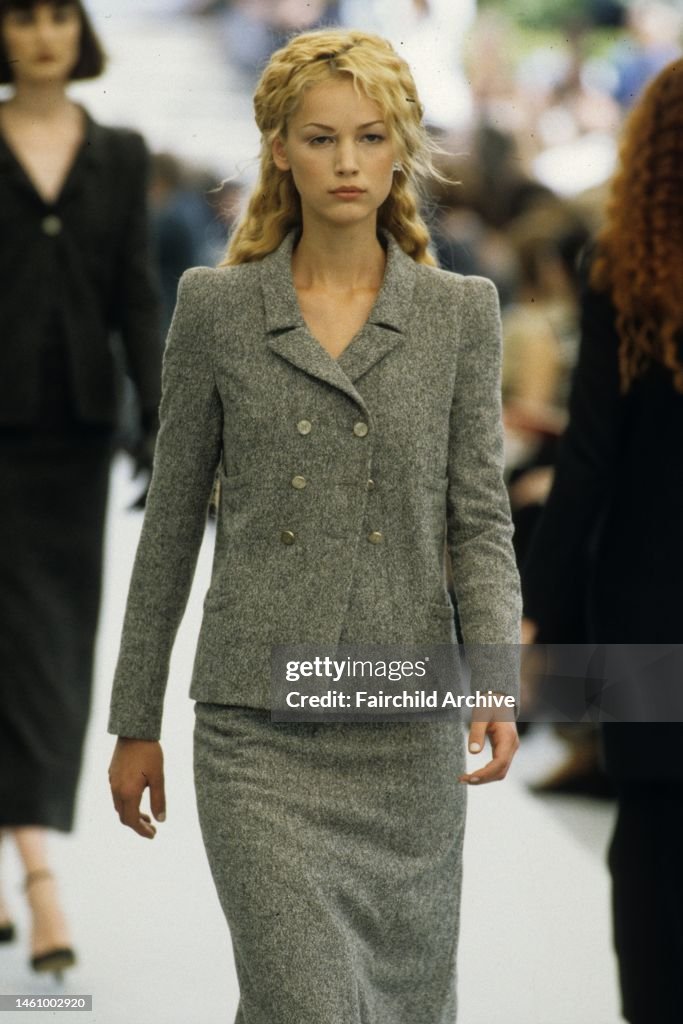 Runway show of Chanel's Fall 1997 Couture collection by Karl