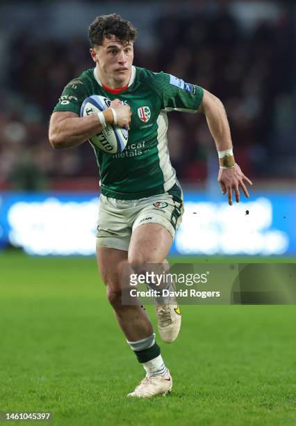 Henry Arundell of London Irish breaks with the ball during the Gallagher Premiership Rugby match between London Irish and Harlequins at Gtech...