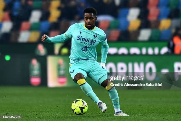 Jayden Braaf of Hellas Verona in action during the Serie A match between Udinese Calcio and Hellas Verona at Dacia Arena on January 30, 2023 in...
