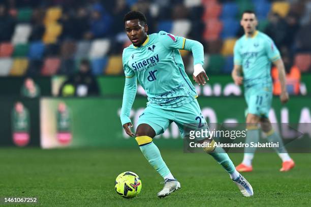 Jayden Braaf of Hellas Verona in action during the Serie A match between Udinese Calcio and Hellas Verona at Dacia Arena on January 30, 2023 in...