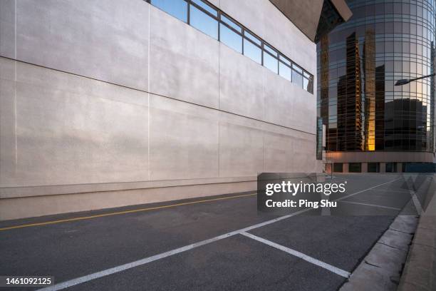 empty parking space - new pavement stock pictures, royalty-free photos & images