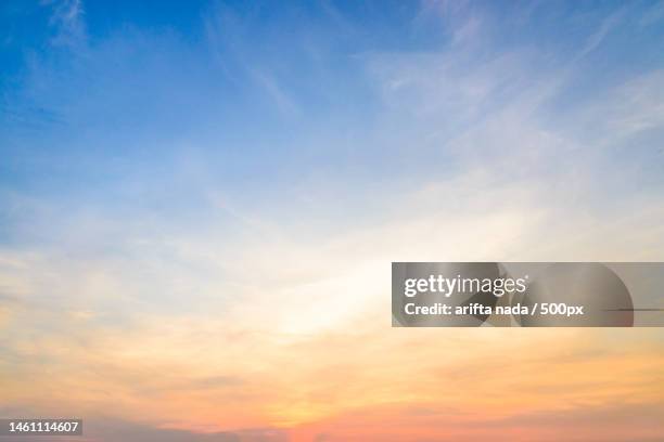 Sun Setting Low Sky Low Sun Photos and Premium High Res Pictures - Getty Images