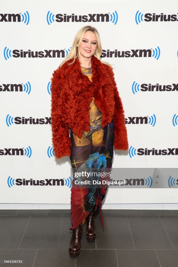 https://media.gettyimages.com/id/1461126712/photo/celebrities-visit-siriusxm-january-31-2023.jpg?s=1024x1024&w=gi&k=20&c=WDaYcVSf7qLYoJ8QZIS7KkkMbzZvBAUxoZyk4914lNQ=