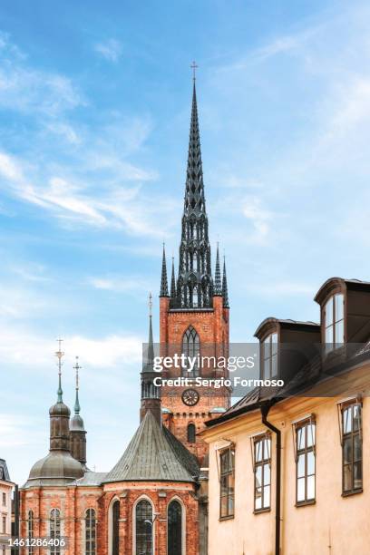 riddarholmen church, stockholm, sweden's capital city - stockholm old town fotografías e imágenes de stock