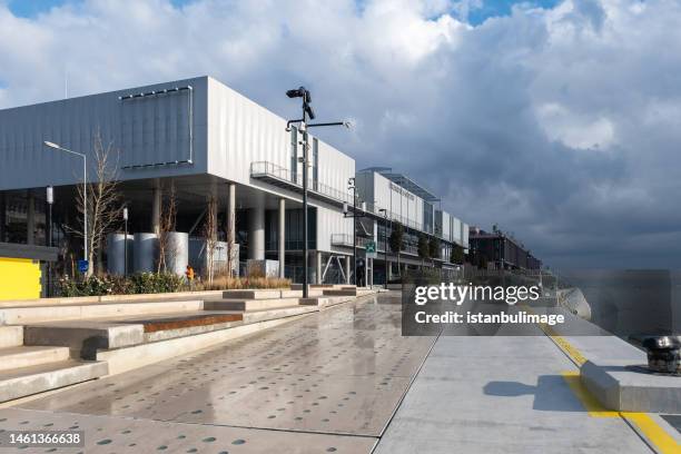 istanbul modern building in galataport. - contemporary istanbul stock pictures, royalty-free photos & images
