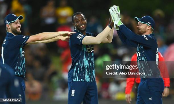 England bowler Jofra Archer celebrates with team mates after taking the wicket of Wayne Parnell for his 5th wicket of the innings during the 3rd ODI...