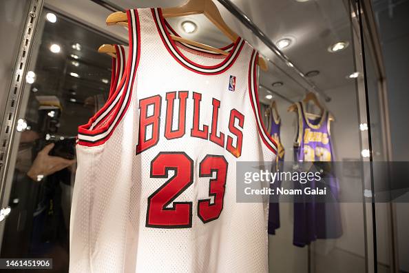 A Michael Jordan 1997-1998 'The Last Dance' game-worn Chicago Bulls News  Photo - Getty Images