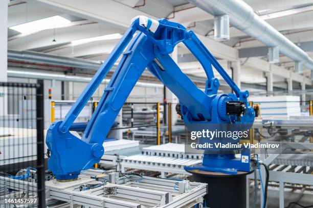 smart industryial robot arm for digital factory production - smart factory stock pictures, royalty-free photos & images