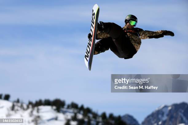 Dusty Henricksen competes in the Toyota U.S. Grand Prix Men's Snowboard Slopestyle qualifying at Mammoth Mountain on February 01, 2023 in Mammoth,...