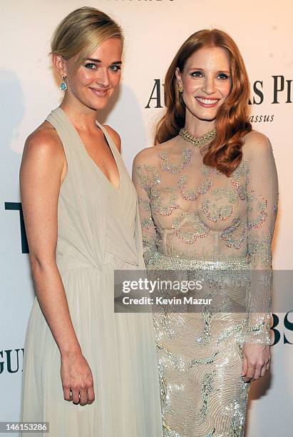 Actresses Jess Weixler and Jessica Chastain attend the 66th Annual Tony Awards at The Beacon Theatre on June 10, 2012 in New York City.