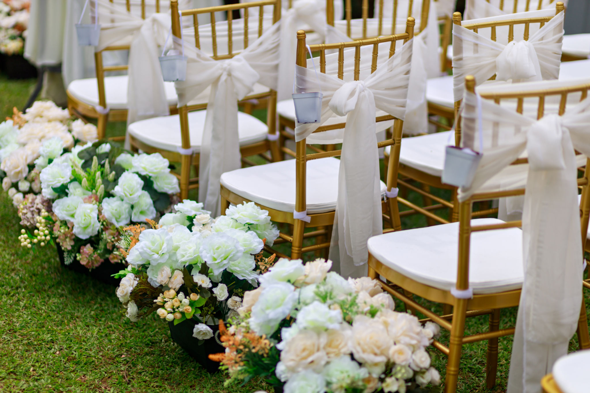wedding aisle decor