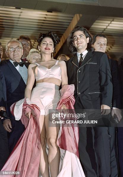 TOPSHOT-MADONNA-CANNES FILM FESTIVAL-OUTFIT-GAULTIER TOPSHOT-MADONNA-CANNES FILM FESTIVAL-OUTFIT-GAULTIER