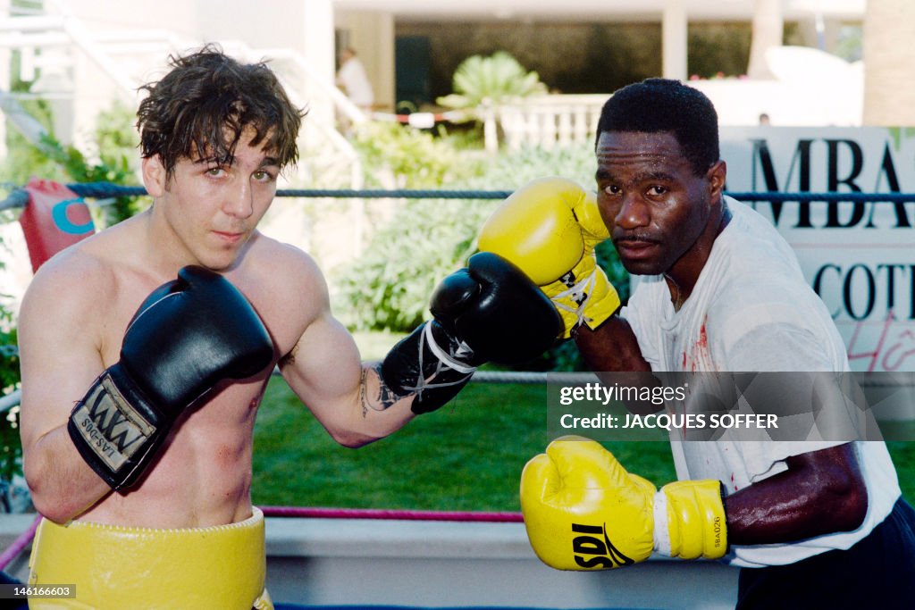F Rence Boxer French boxer Fabrice Benichou poses with US champion and partner ...