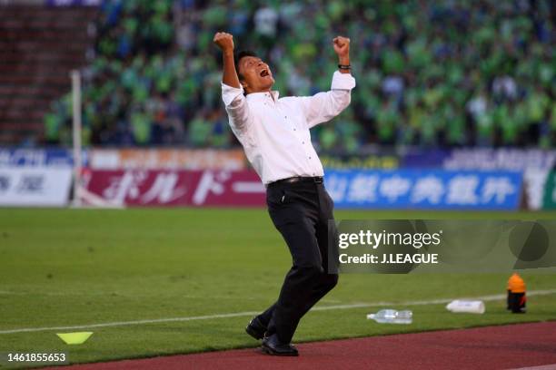 Head coach Hiroshi Jofuku of Ventforet Kofu celebrates the team's 2-2 draw confirming the promotion to the J1 after the J.League J2 match between...