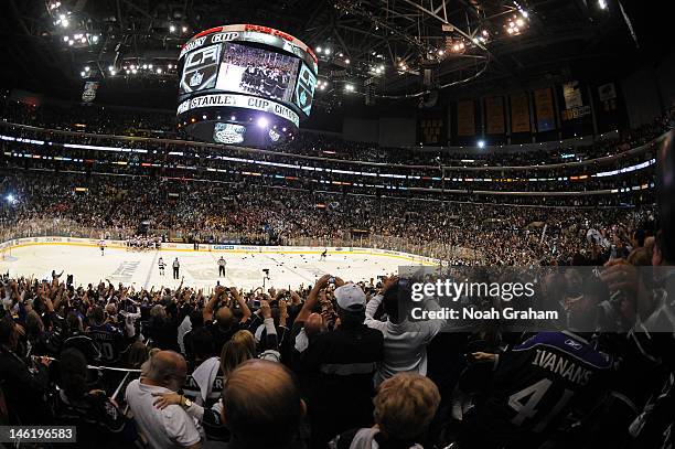 LA Kings rock NJ Devils 6-1 in Game 6 at Staples Center to win franchise's first Stanley Cup – New York Daily News
