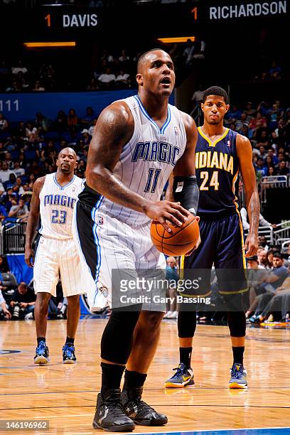 Glen Davis of the Orlando Magic shoots a free-throw against the Indiana Pacers in Game Four of the Eastern Conference Quarterfinals during the 2012...