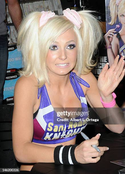 Cosplayer Jessica Nigri as Juliet Starling participates in the Warner Bros. Interactive Entertainment And Grasshopper Manufactures "Lollipop...