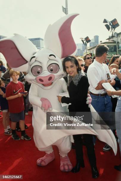 Lacey Chabert during Anastasia Premiere at Mann Village Theatre in Westwood, California, United States, 15th November 1997.