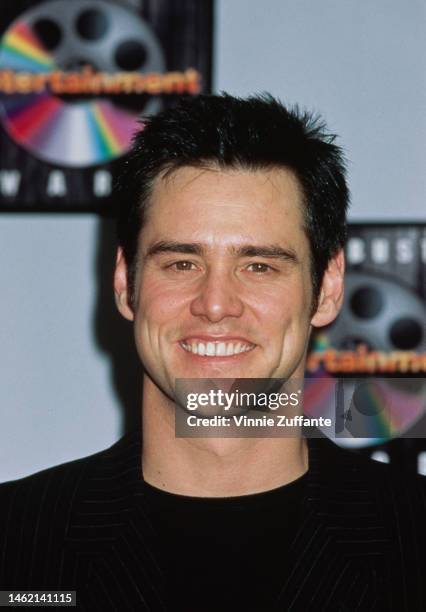 Jim Carrey attends the 2nd Annual Blockbuster Entertainment Awards at the Pantages Theatre in Hollywood, California, United States, 6th March 1996.