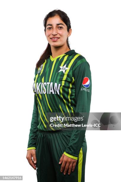 Alli Riaz Aliya Riaz Photos and Premium High Res Pictures - Getty Images