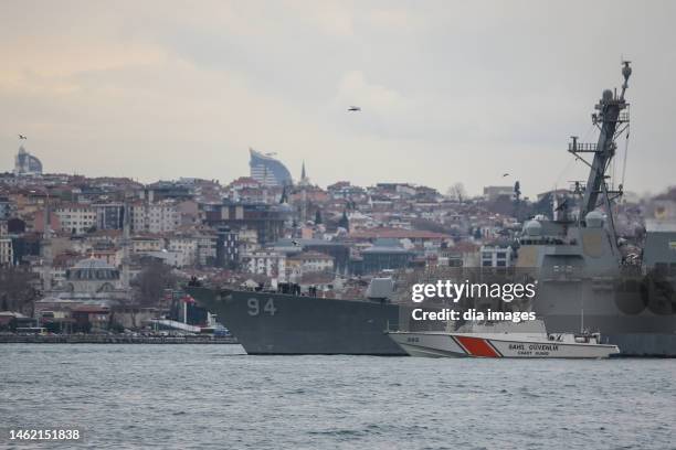 The US Navy warship USS Nitze is in the Bosphorus on February 3, 2023 in Istanbul, Türkiye. The Arleigh Burke-class warship of the US Navy, the USS...