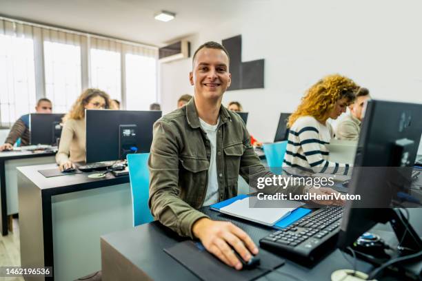 Man Computer Training Employee Computer Training Photos and Premium High Res Pictures - Getty ...