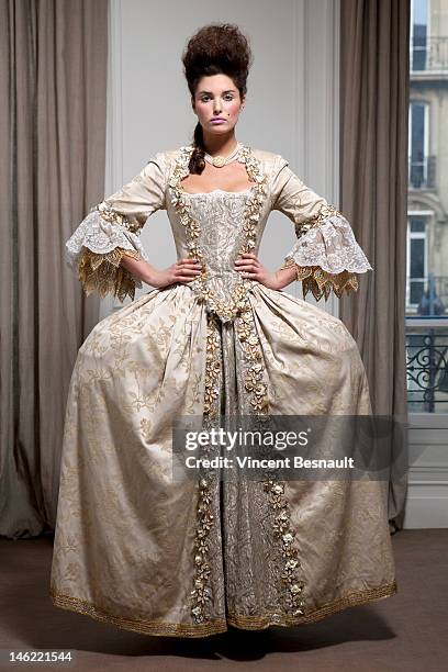 a woman in historical costume - petticoat stockfoto's en -beelden